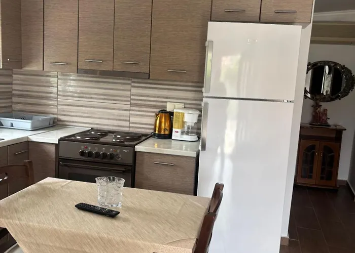 κλεοπατρα Apartamento Sfendamion